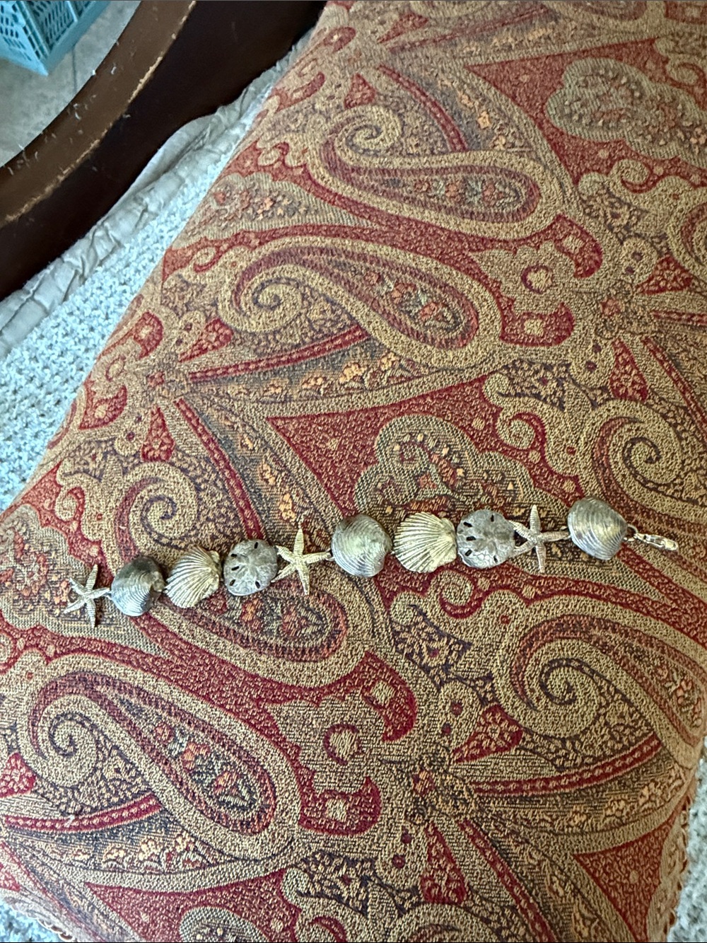 Coastal Shell Accent starfish sand dollars clams bracelet very beautiful